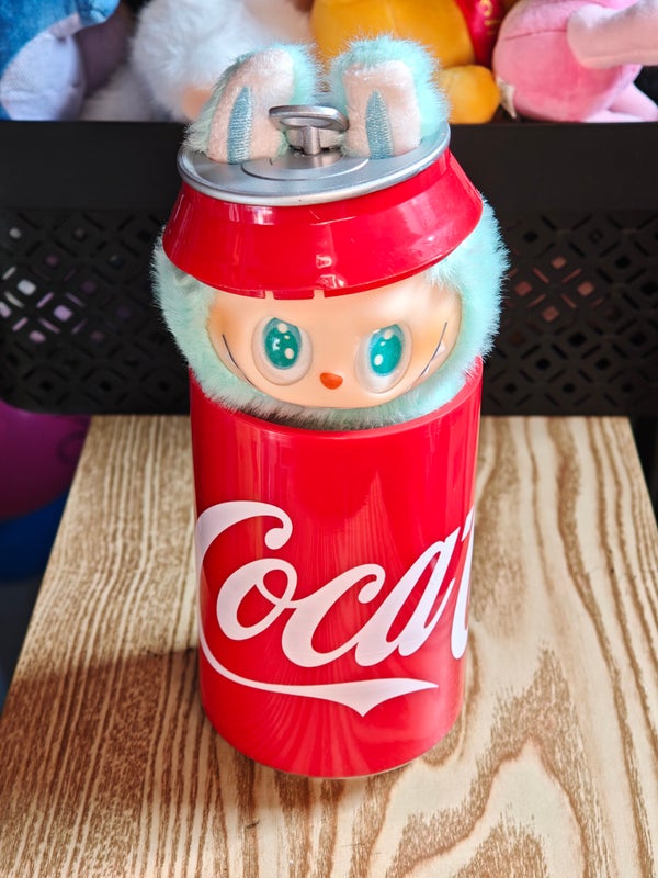 Labubu canette de coca