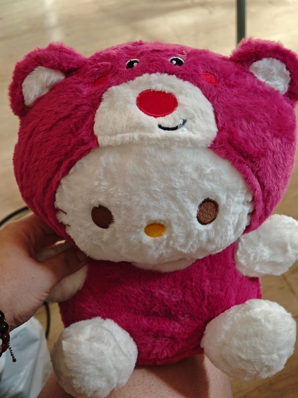 Peluche Hello kitty lotso