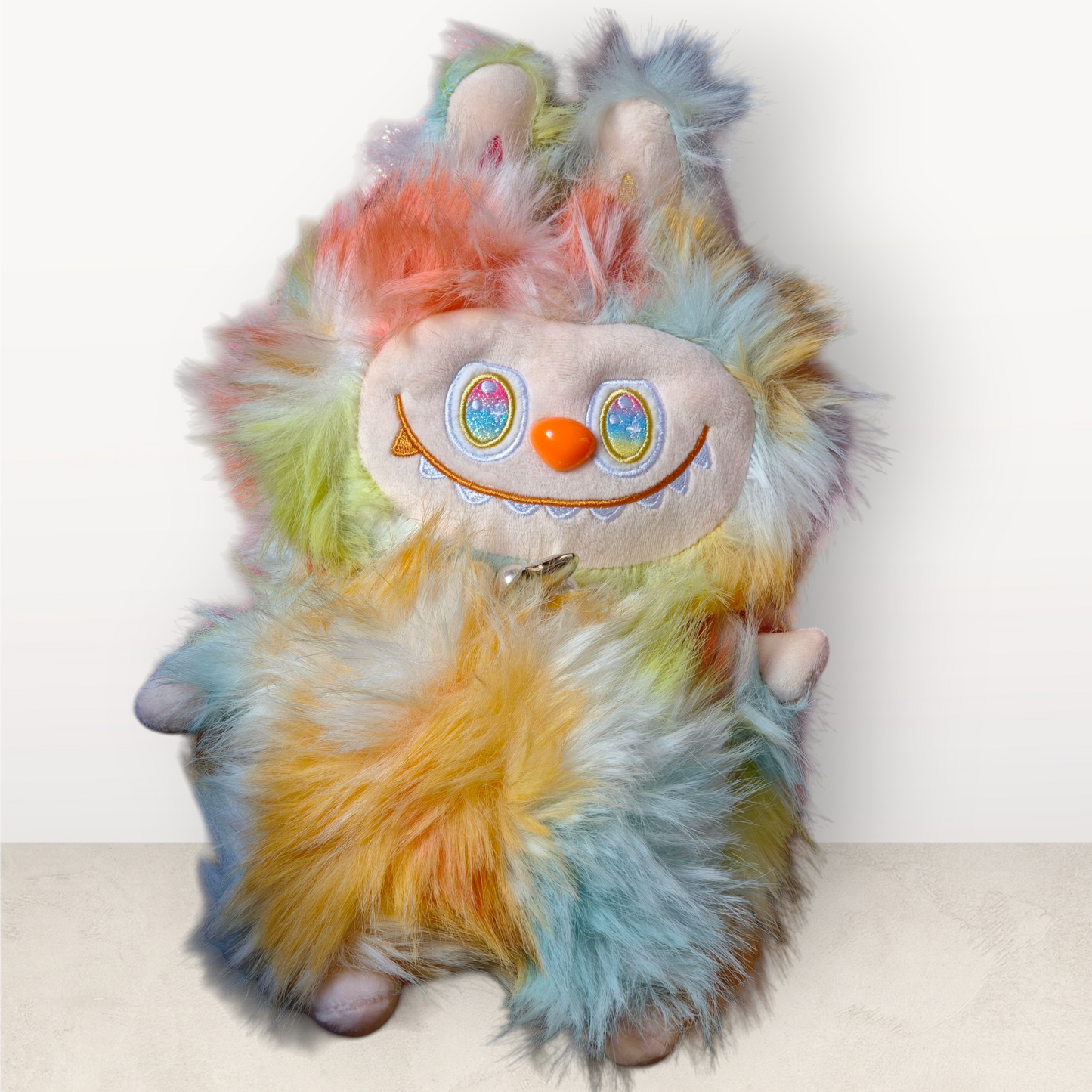 Peluche labubu multicolore