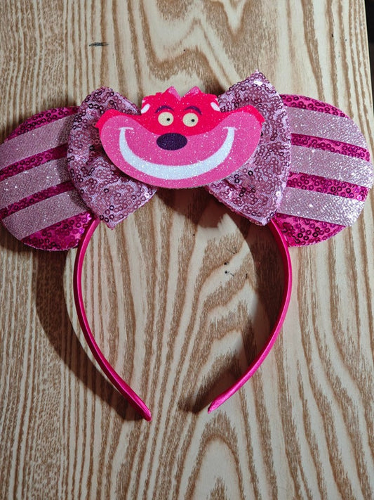 Chat Alice Au pays des merveilles